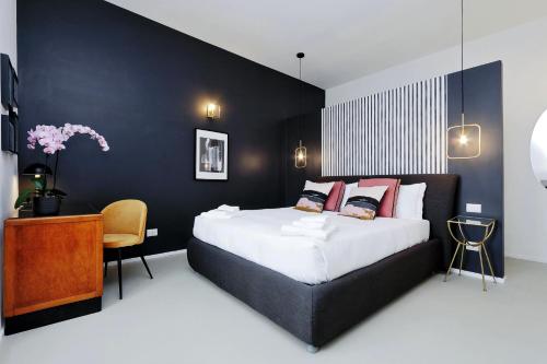 YCH-Bright Penthouse near COLOSSEUM, Рим (фото 3)