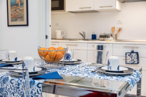 VHA Collection - Biennale 1 & 2 , Elegant Apartments 15 min walk from St Marks Square, Venice (photo 7)