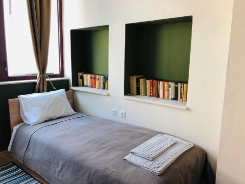 SKYLER GUEST HOUSE - image 8