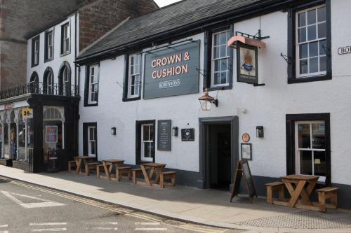 . Crown and Cushion Appleby
