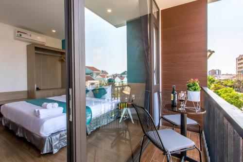 Balcony/terrace, Square Villa Hoi An near Ginkgo T-Shirts Store Le Loi