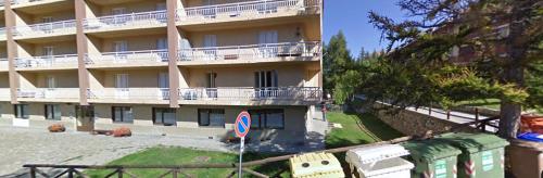 Hotel Clotes - image 12