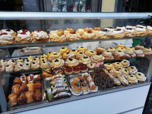 Bar/Lounge, B&B Da Roberto near Certosa e Museo di San Martino Napoli