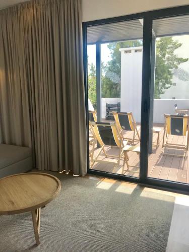 ALAMEDA EXCLUSIVE HOUSE - image 2