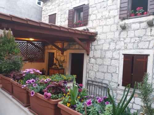 Apartments and Rooms Villa Lina, Split