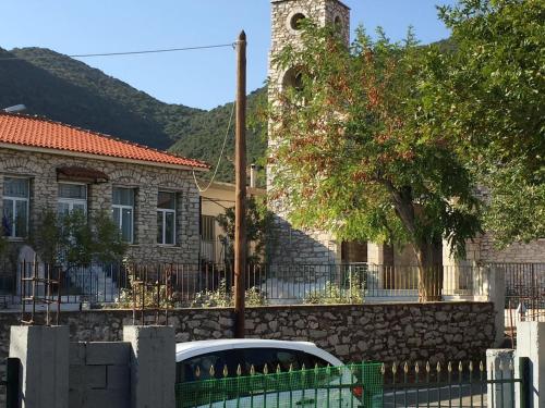  Tranquil Cottage 20 minutes from sea-Stunning view in Dhraḯna