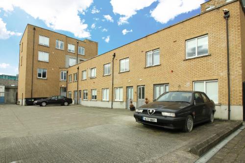 Tom Dick and Harriet's Cafe and Rooms - image 4