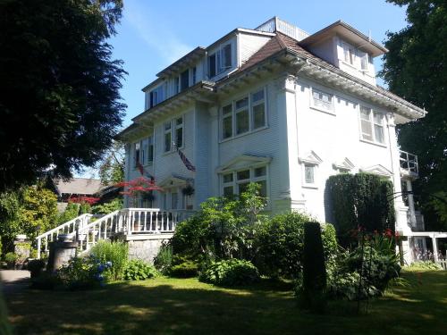 

Balfour House