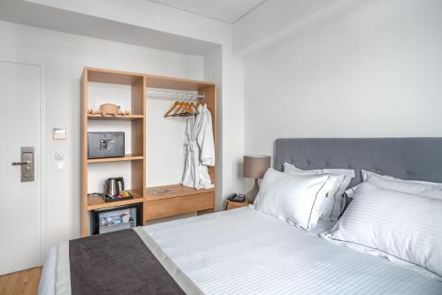2 twin beds