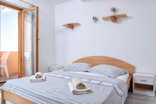 Spila Beach Apartments - image 3
