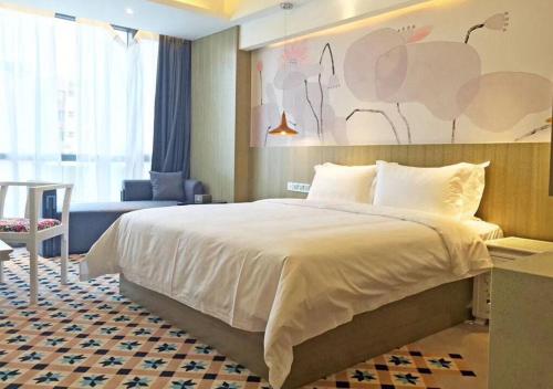 Paco Hotel - Guangzhou Tianpingjia Metro Branch Paco Business Hotel Guangzhou Tianpingjia Metro Br is perfectly located for both business and leisure guests in Guangzhou. The property has everything you need for a comfortable stay. To be found at t