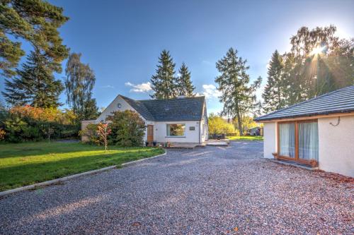 Lochearn House