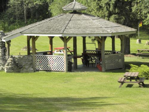 Iekārtas, Rivermount Motel in Litlforta (BC)