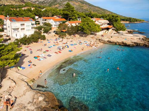 Spila Beach Apartments in Ivan Dolac