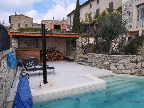 L'Ours des Corbières - Chambres d'hôtes (L'Ours des Corbieres - Chambres d'hotes) in Lagrasse