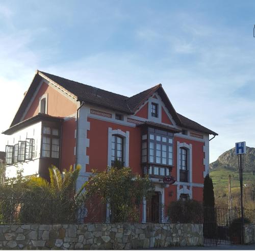 Hotel Asturias, Arriondas bei Libardón