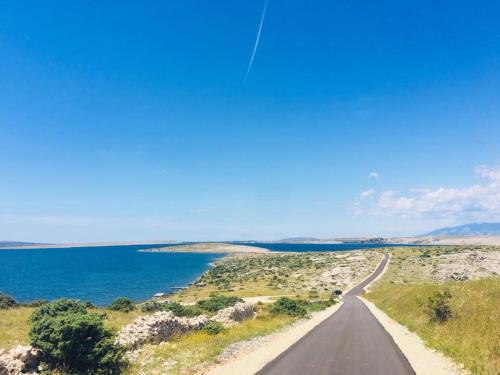  Milutinov Dvor Apartments in Vrsi