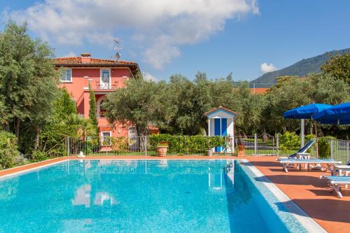  Case Rosse Suite in Seravezza