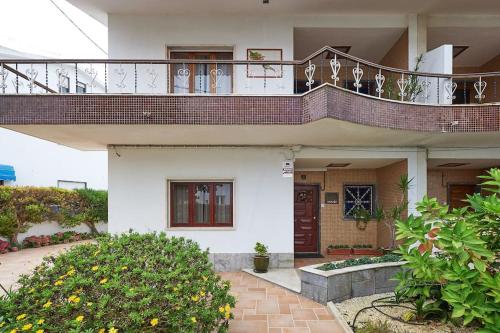 ทางเข้า, Beija-Flor House in ริบามาร์ เด ซีมา