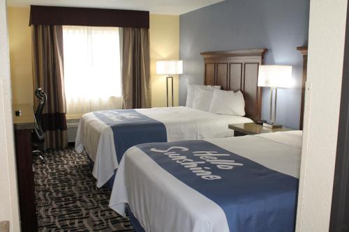 Days Inn by Wyndham Batavia Ohio