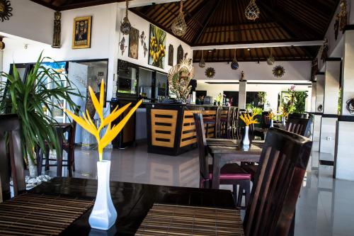 Restoran, Kelapa Lovina Beach Villa in Lovina rand