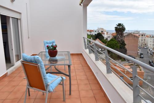  Sesimbra Terrace Oasis, Ferienwohnung in Sesimbra