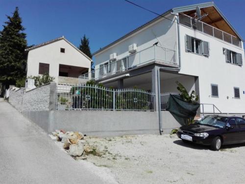  Apartment Krusevo 16581b in Podorjak
