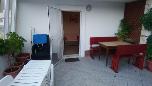Apartment Zaklopatica 8341c