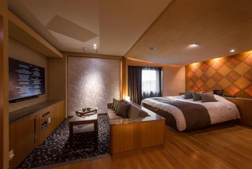 room detail thumbnail 1