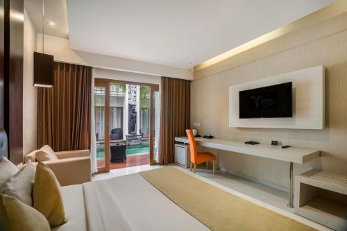 Deluxe Double or Twin Room with Pool Access room in Tonys Villas & Resort Seminyak - Bali