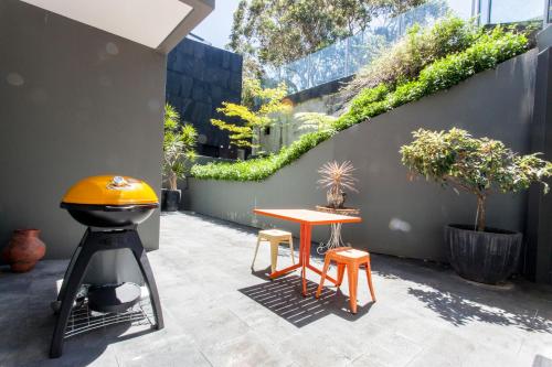 Balcony/terrace, Hideaway Haven, The Cute Place To Put Up Your Feet in North Bondi