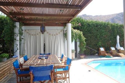VILLA KASSANDRA