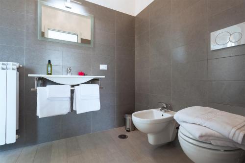 Elements Guest House Roma 4