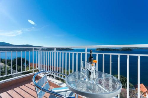  Lovely sea view studio apartment, Unterkunft in Dubrovnik