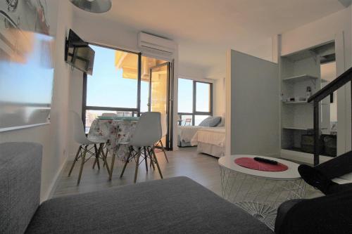 1st LINE BEACH APARTMENT Aloha Sun Benalmádena - image 12