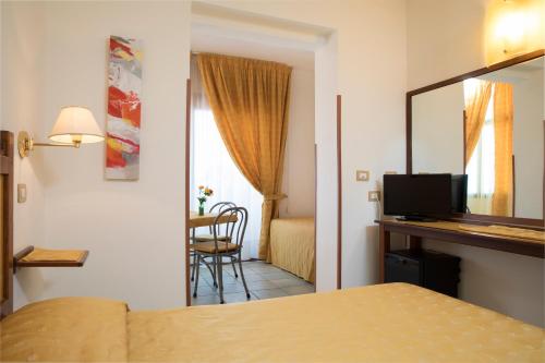 Hotel La Playa - image 3