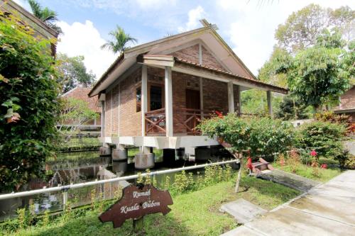 Two-Bedroom Cottage image 2