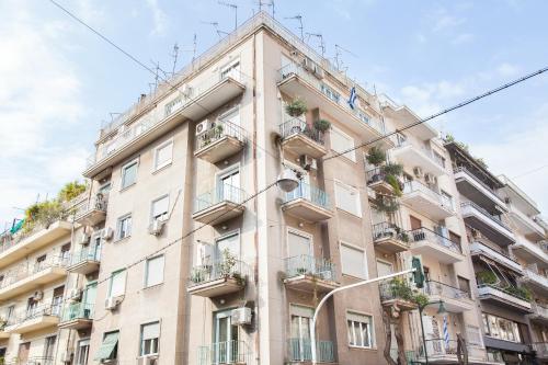 Beautiful Apartment With Lovely View at Kolonaki Athens! - image 12