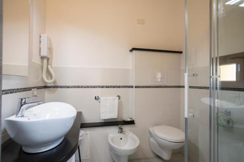 Hotel La Playa - image 9