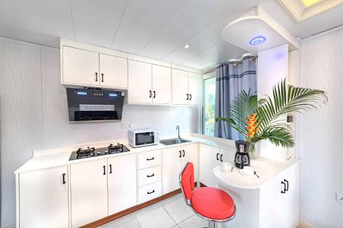 Kitchen, Riverside Hotel in Portsmouth
