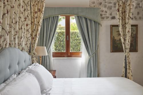 1 king bed, 2 twin beds