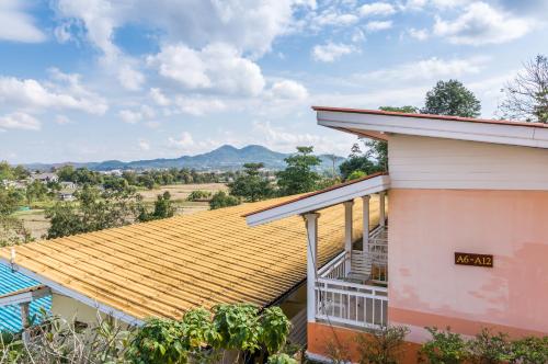 ChiangRai Lake Hill