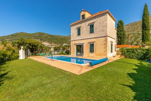 Villa Dubravka - heated outdoor pool and indoor jacuzzi