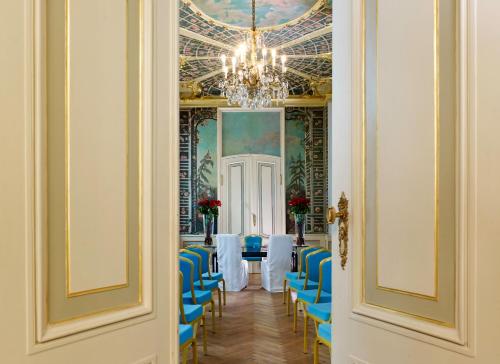 188978839 art'otel berlin mitte, Powered by Radisson Hotels