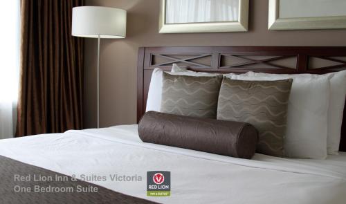 Red Lion Inn and Suites Victoria - Hotel