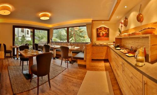 Restaurant, Hotel Garni Fiegl Apart in Solden