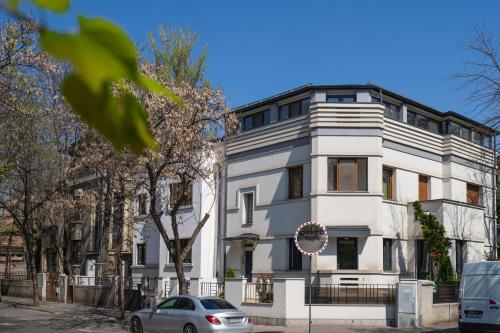 W29 - Cozy Deluxe Studio, Bucharest