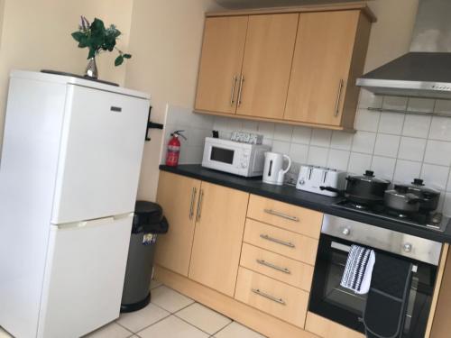 Buitenkant, Cedar Villa - Perfect For Longer Stays in Chatham