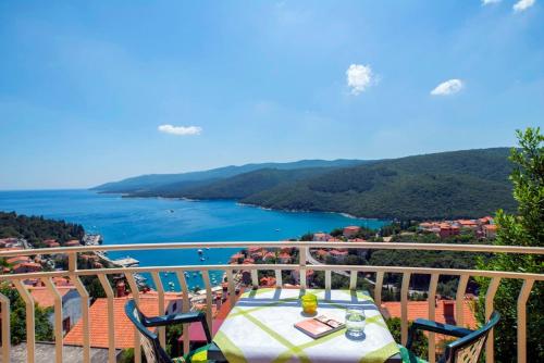  Apartments and rooms Gracia - with great view in Rabac