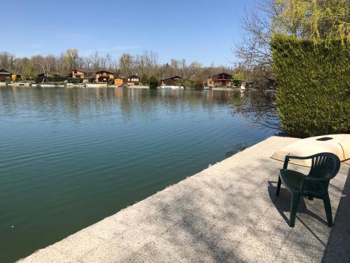 Le Chalet du Lac - Domaine de la Goujonne